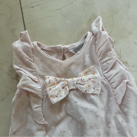 Emily & Oliver Like New Light Pine Onesie with Snaps Sz 3-6 - Picture 3 of 4